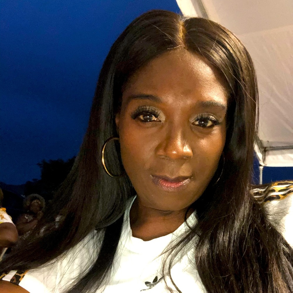 Meet your Posher, Mechelle